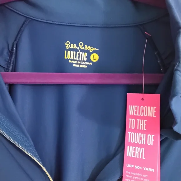 Lilly Pulitzer Luxletic Justine Pullover - Large - NWT - Picture 3 of 4